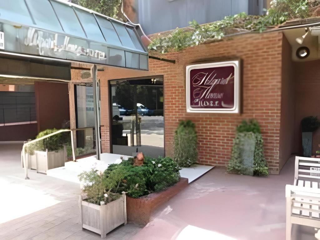 ฮิลการ์ดเฮาส์ เวสท์วูด วิลเลจ Hotel ลอสแอนเจลิส ภายนอก รูปภาพ